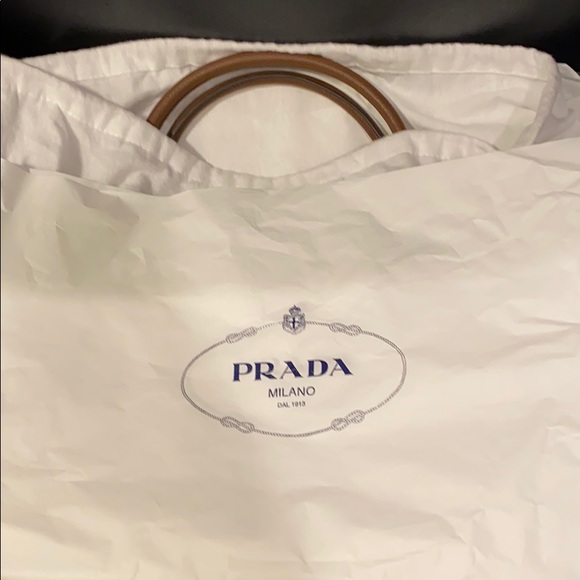 Authentic PRADA Pebble Leather Vit.Daino Handbag - Picture 9 of 10